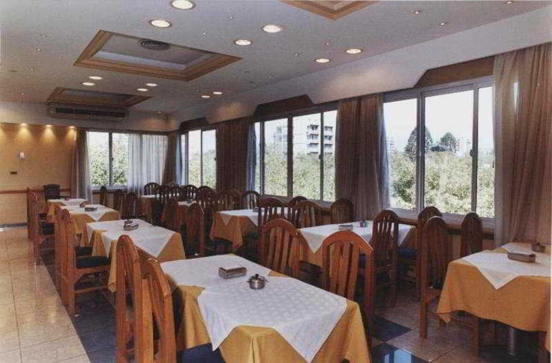 Hotel Provincial Mendoza Bagian luar foto