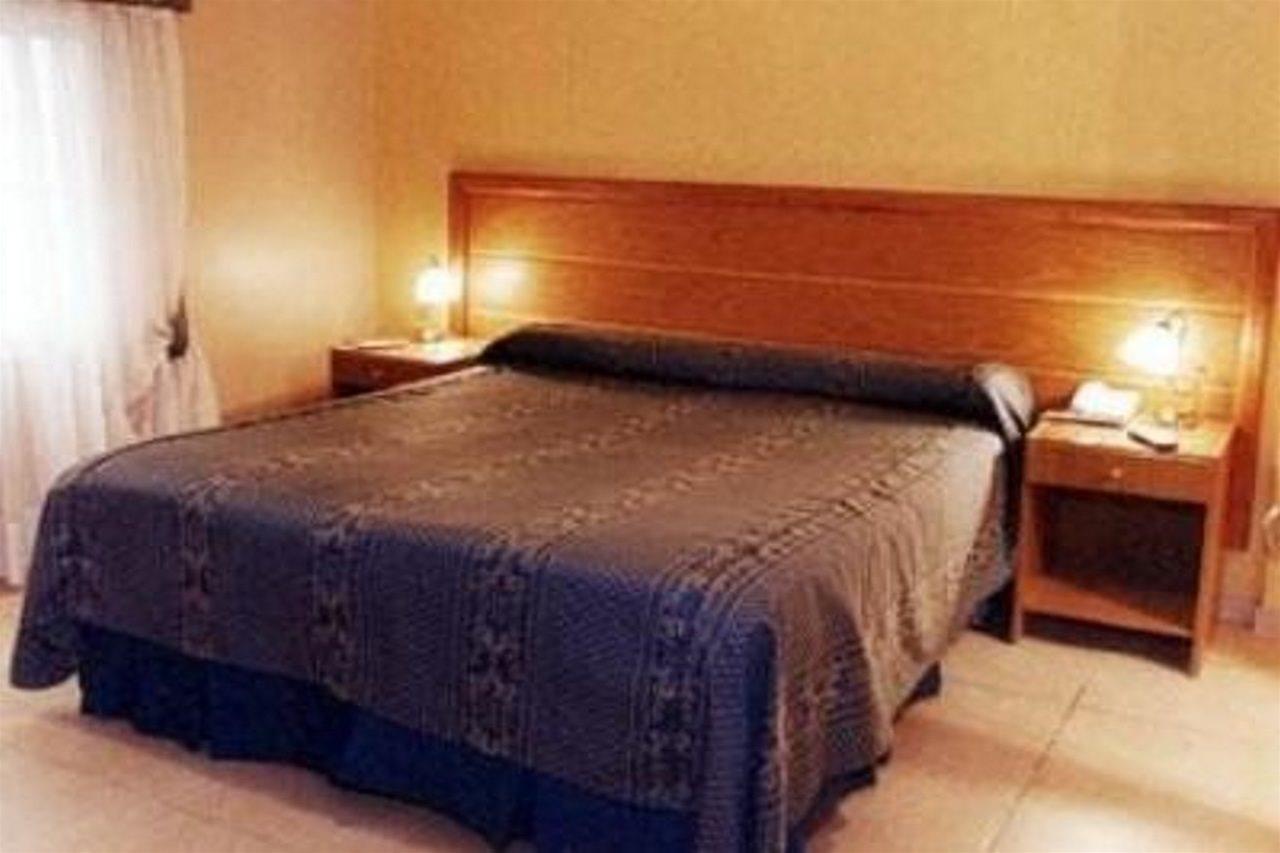 Hotel Provincial Mendoza Bagian luar foto